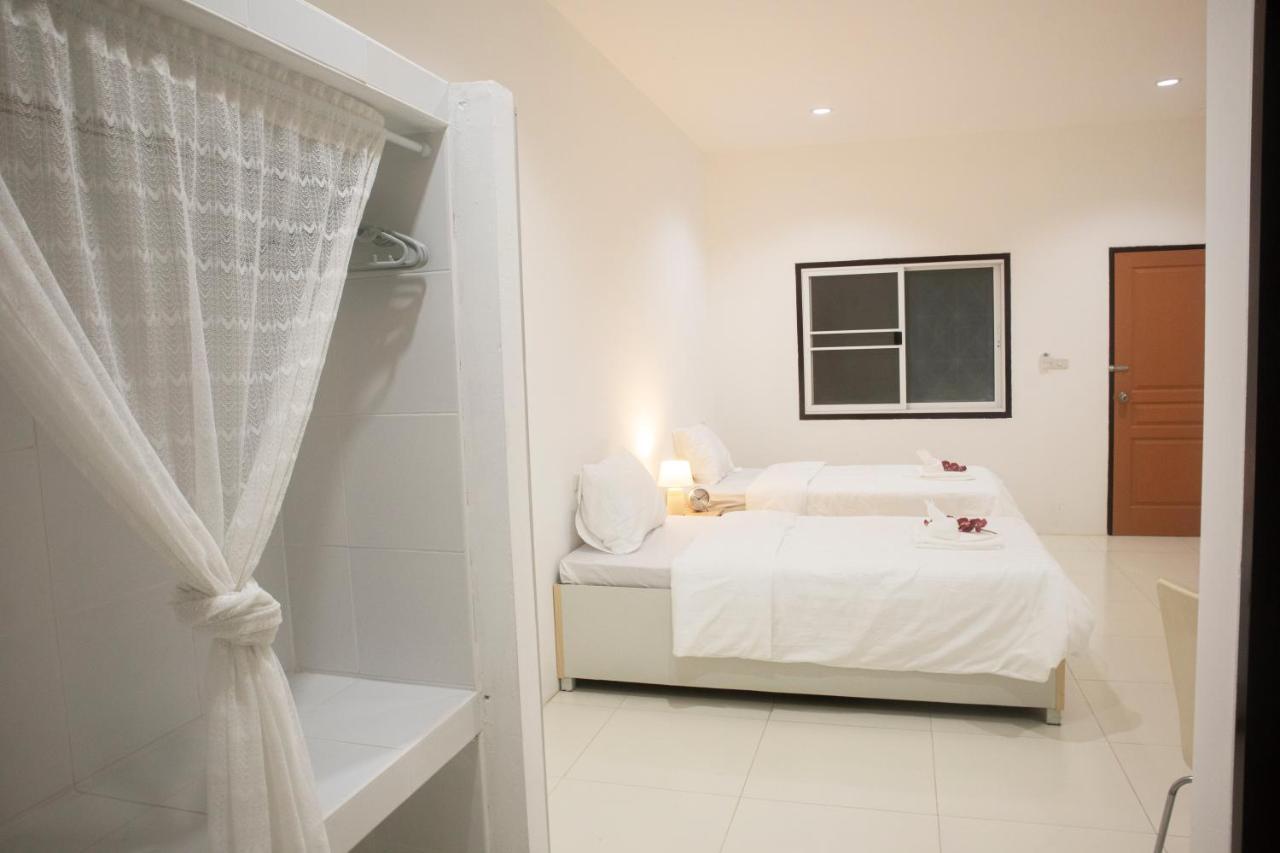 ตะวันแมนชั่น Apartment Ban Na Kha Exterior photo