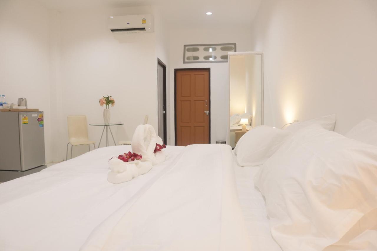 ตะวันแมนชั่น Apartment Ban Na Kha Exterior photo
